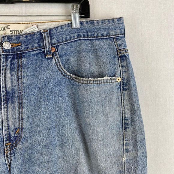 LEVI'S 569 Loose Fit Denim Shorts - Picture 8 of 11